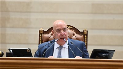 رئيس النواب يهنئ أشرف حاتم بفعد فوزه بعضوية الصحة بالاتحاد البرلماني الدولي