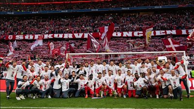 بعد الفوز بلقب الدوري.. بايرن ميونخ يبحث عن موسم إستثنائي بـ4 ألقاب جديدة تنتظر قبضة العملاق البافاري