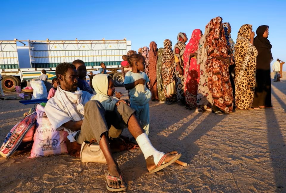تكلفة إيصال المساعدات إلى السودان ترتفع لأكثر من المثل بسبب اضطرابات الخليج — سبق