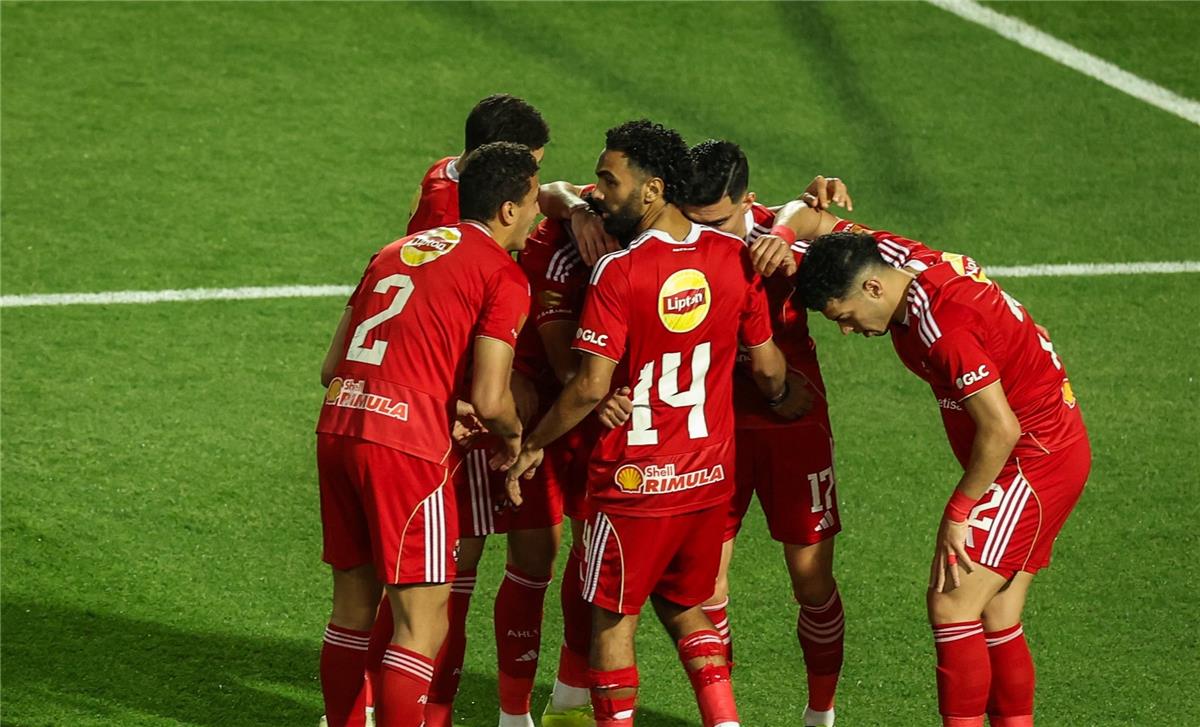 فيديو | “القاهرة حمراء”.. الأهلي يحسم القمة بثلاثية ممتعة أمام الزمالك ويشعل الدوري المصري