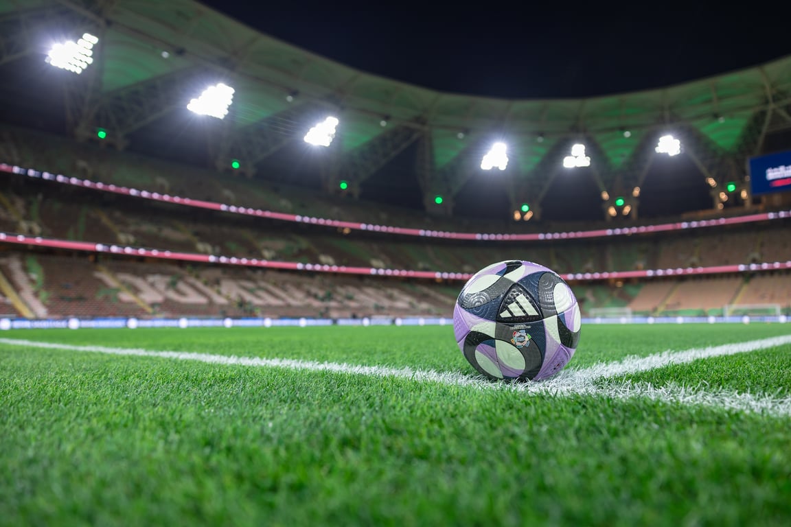 الهلال يواجه الحزم والفتح يلاقي نيوم وضمك يصطدم بالخليج — سبق