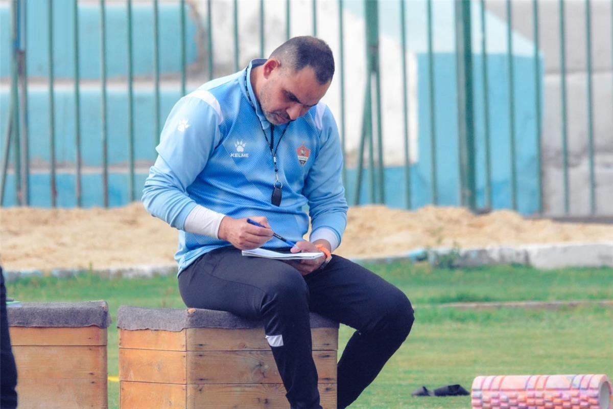 أحمد عيد عبد الملك: الدوري في يد الزمالك.. ونحتاج شيئًا هامًا