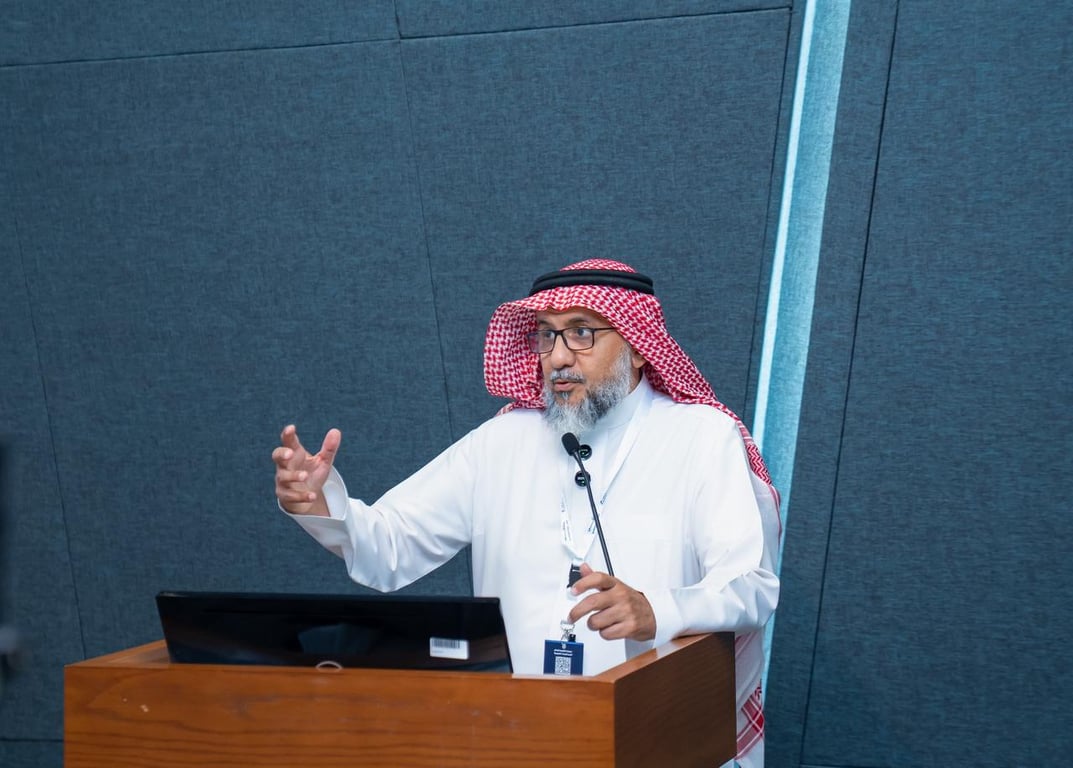 18% من اليافعين عالميًا مرّوا بإيذاء الذات… والانعزال إنذار مبكر — سبق
