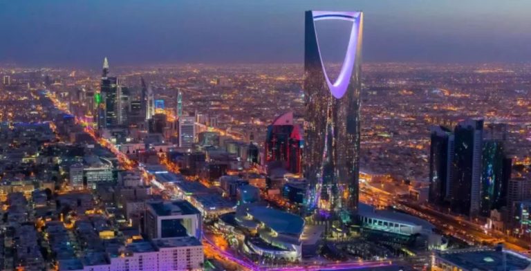 السعودية تستحوذ على 46% من اقتصاد السياحة بالشرق الأوسط في 2025 بقيمة 178 مليار دولار