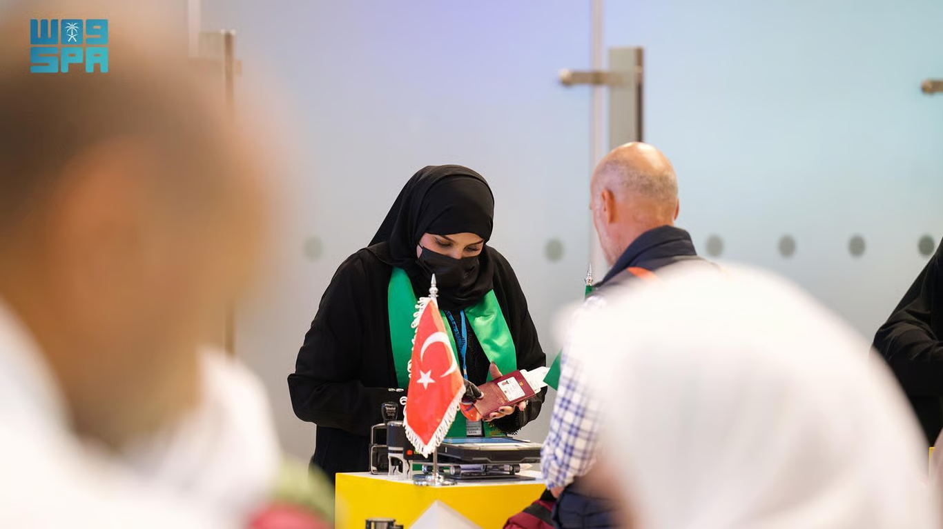 مبادرة طريق مكة في إسطنبول تقدم عناية متكاملة لكبار السن من الحجاج — سبق