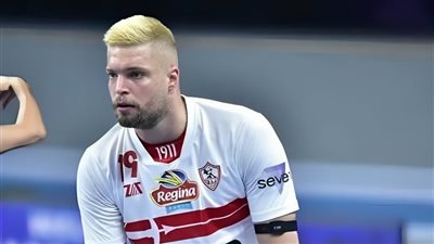 تفاصيل أزمة ديميتري ياكوفليف مع طائرة الزمالك قبل نهاية عقده