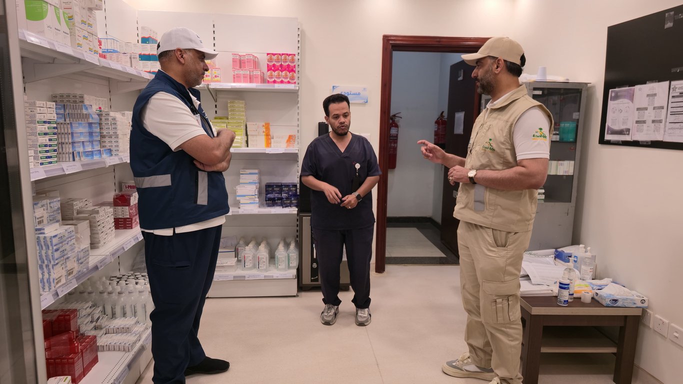 مدير صحة الطائف يتفقد جاهزية المنافذ والمواقيت الصحية لاستقبال حجاج بيت الله الحرام