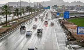 توقعات أمطار رعدية وجريان سيول في عدة مناطق — سبق