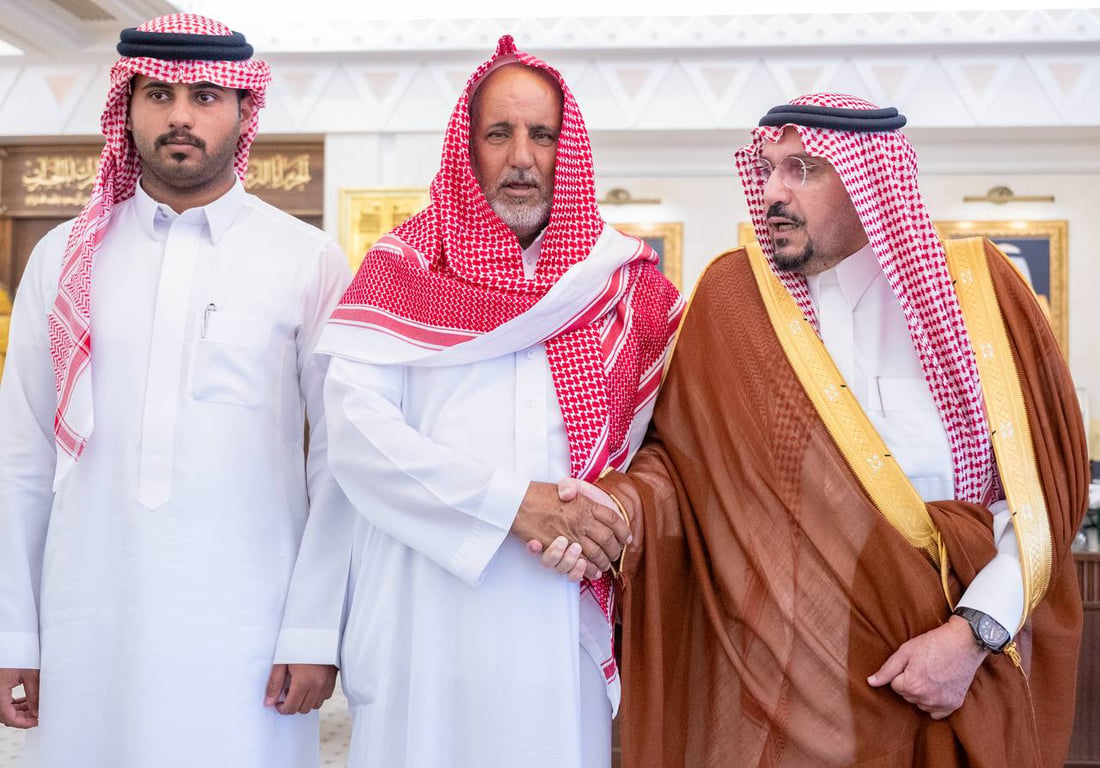 أمير القصيم يستقبل رخيص الحربي ويشيد بتنازله عن قاتل ابنه خطأً ترسيخاً لقيم العفو