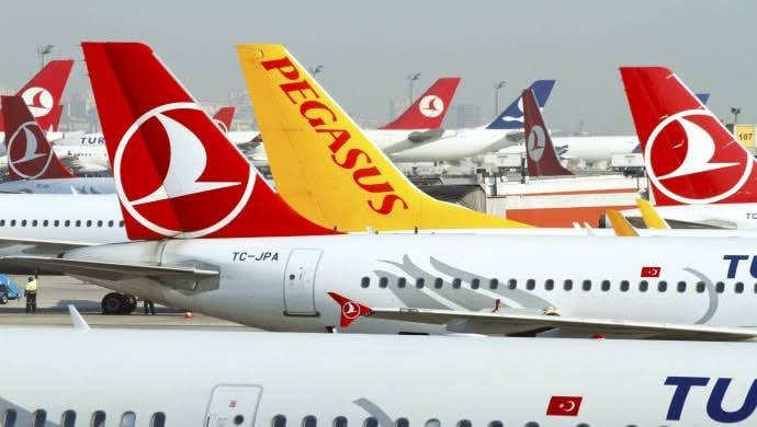 الخطوط التركية تلغي 500 ألف مقعد في مايو 2026 بسبب أزمة الوقود والاضطرابات الجوية