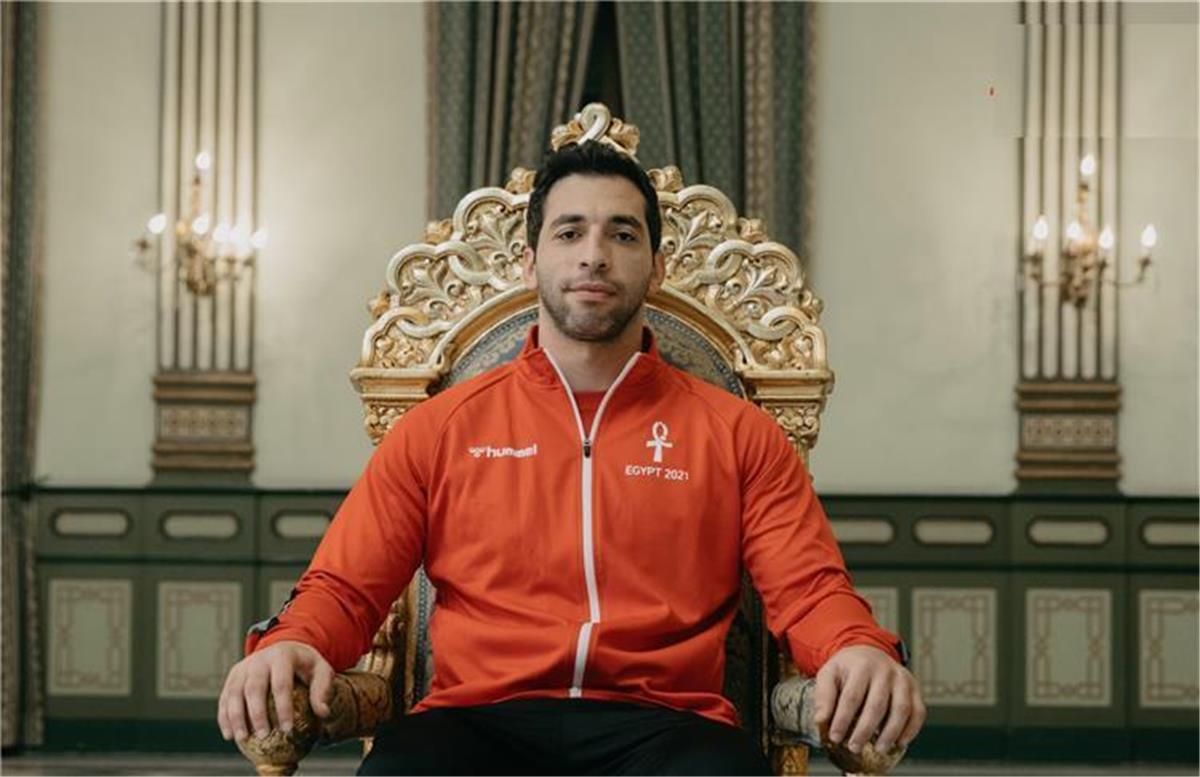 أحمد الأحمر: ألعب وأنا مصاب بالرباط الصليبي منذ 15 سنة