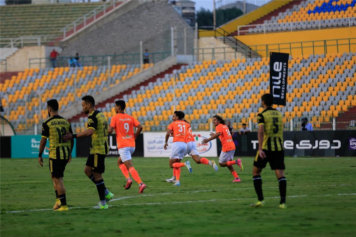 التعادل السلبي يحسم مباراة فاركو وكهرباء الإسماعيلية في الدوري المصري
