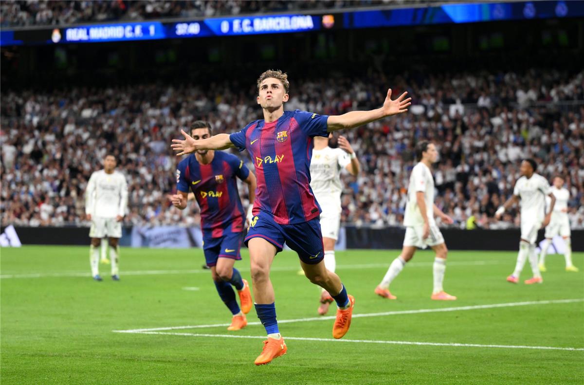 فيرمين لوبيز: أعشق مباراة الكلاسيكو.. وثنائي ريال مدريد رائع