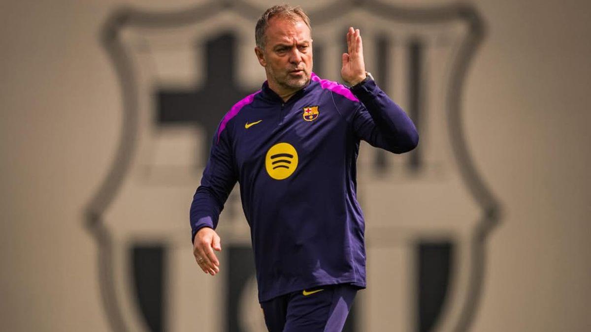 ثنائي برشلونة يؤرق ذهن هانز فليك قبل مباراة الكلاسيكو أمام ريال مدريد