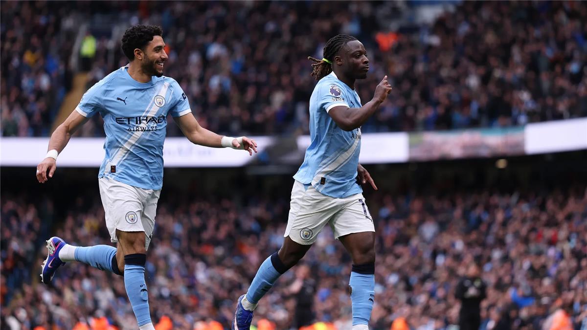 مرموش يسجل ومانشستر سيتي يضغط على آرسنال بثلاثية أمام برينتفورد في الدوري الإنجليزي