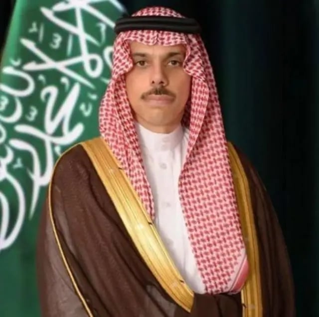فيصل بن فرحان يتلقى اتصالاً من نظيره البحريني لبحث أوضاع المنطقة وتعزيز التنسيق