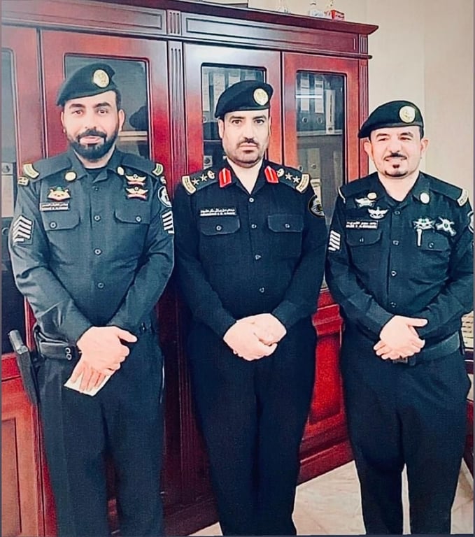 تكريم رجلي أمن في رفحاء لضبط عمالة آسيوية تروّج مادة الشبو المخدرة