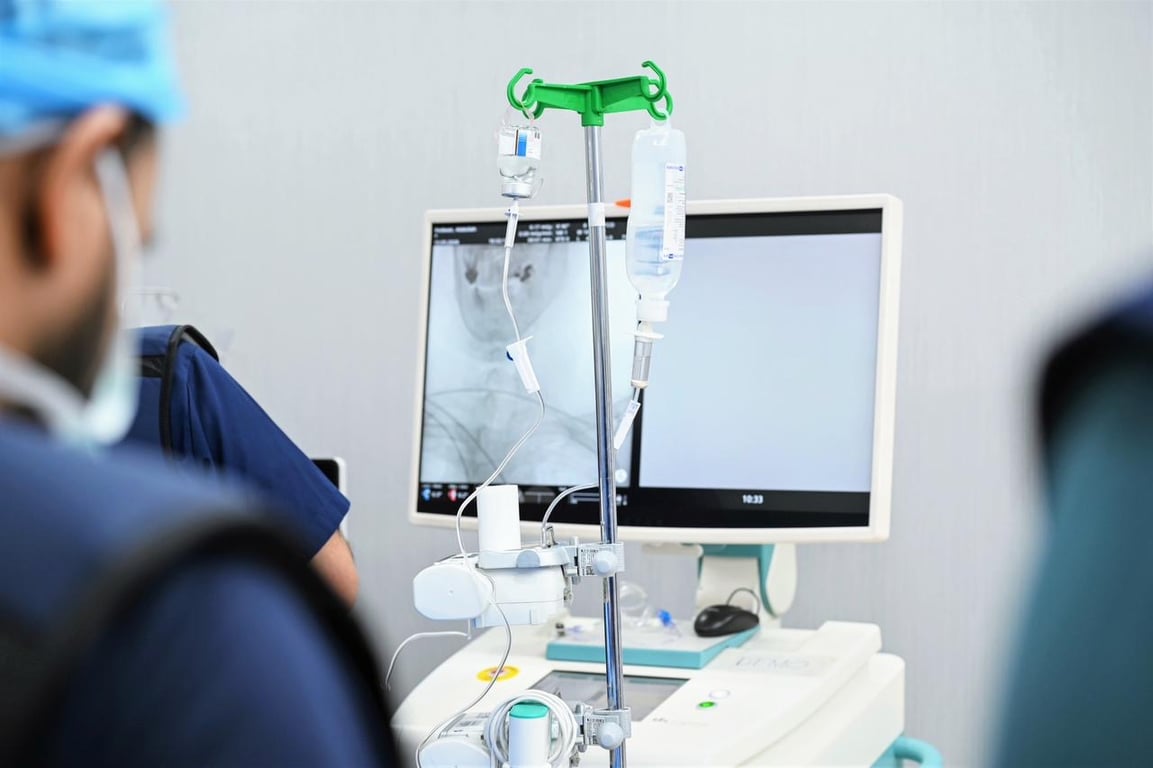 تجمع المدينة المنورة الصحي ينجح في أول قسطرة قلبية متنقلة لحاج قرب المسجد النبوي