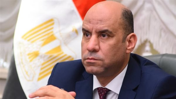 بناءً على توجيهات الرئيس السيسي.. وزير العمل يبدأ جولة في 3 محافظات بصعيد مصر غدًا