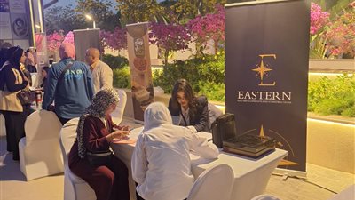 مشاركة الشرقية للمقاولات فى ملتقى التوظيف الأول بالشيخ زايد ومنحها درع مجلس الأمناء