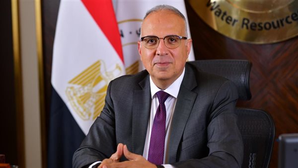 وزير الري يتابع جهود حماية الشواطئ وتكريك مصبي رشيد وجمصة
