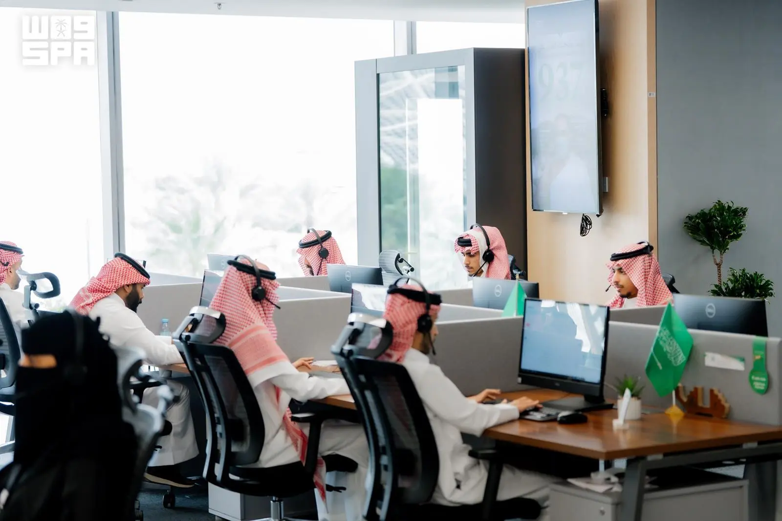 "الصحة" تُشغّل مركز الاتصال 937 بخمس قنوات وعدة لغات لخدمة حجاج 1447هـ