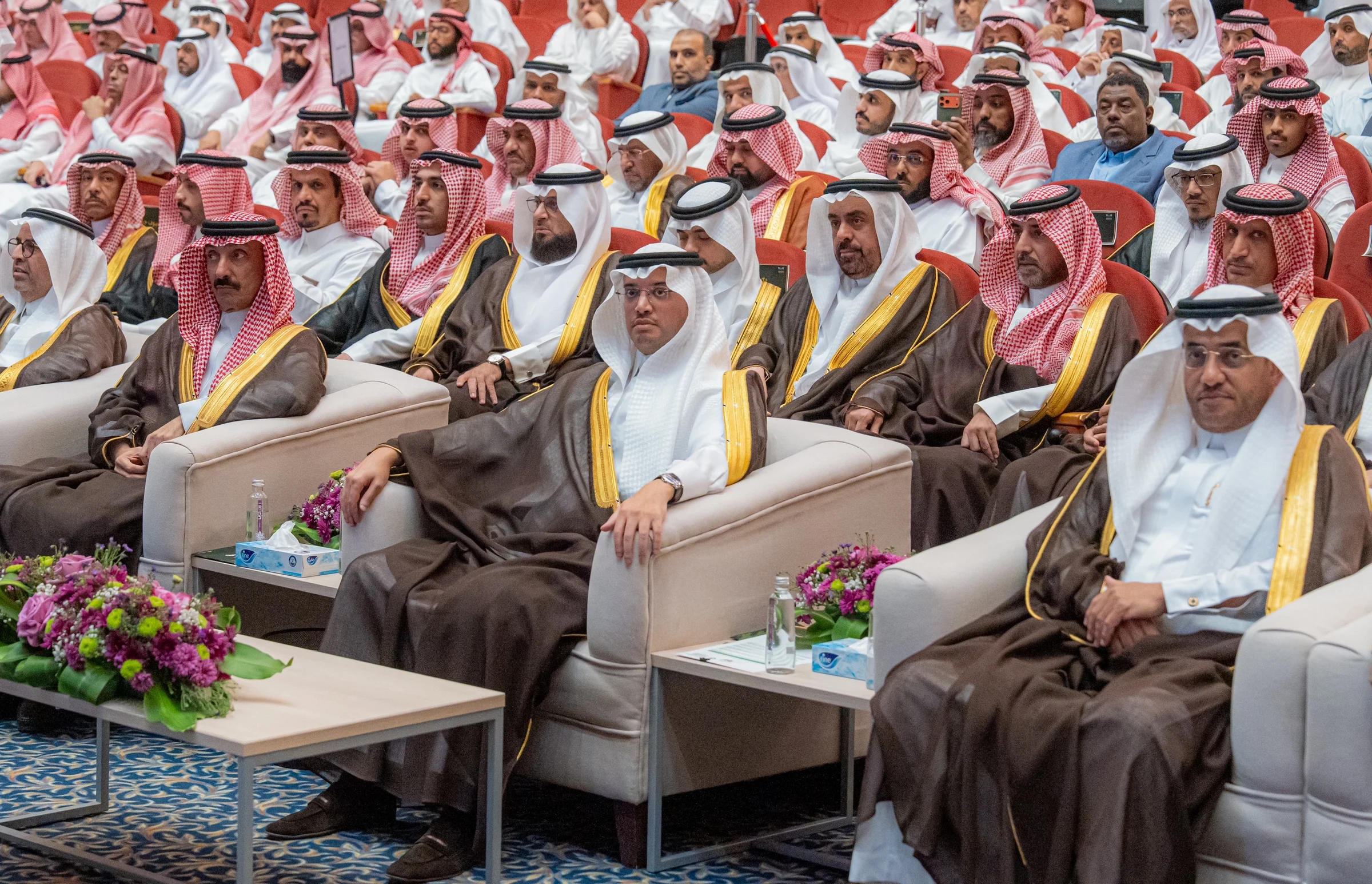 محافظ الأحساء يكرّم الفائزين في مبادرة "فصيح هجر" للخطابة