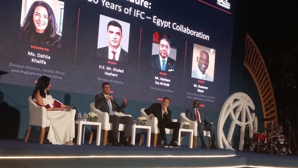 وزير الصناعة: تحسين تنافسية المنتج المصري من خلال التكنولوجيا الحديثة