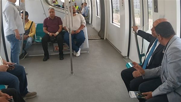كامل الوزير: التزامنا بتقديم خدمات متميزة في المونوريل