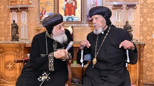 البابا يستقبل الأنبا مكاريوس الإريتري في لقاء تاريخي جديد