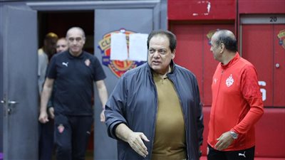 محمد أبو العينين يحفز لاعبي سيراميكا قبل مواجهة الزمالك في ختام الدوري