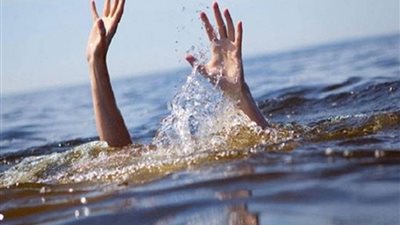 “التيار جرفه في لحظة”.. مصرع طالب غرقًا أثناء الاستحمام بنهر النيل بالبدرشين