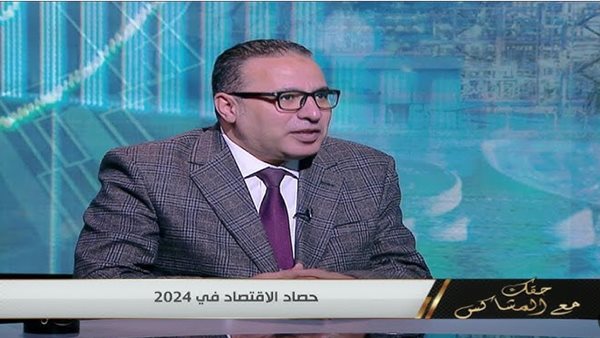 خبير اقتصادي: منح القروض بشكل عشوائي يهدد الاقتصاد الوطني