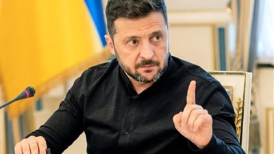 زيلينسكي يوافق على خطط هجوم جديدة ضد روسيا خلال يونيو