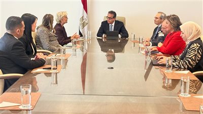 وزير الصحة يبحث مع نوفارتس وباير تعزيز صحة القلب في مصر