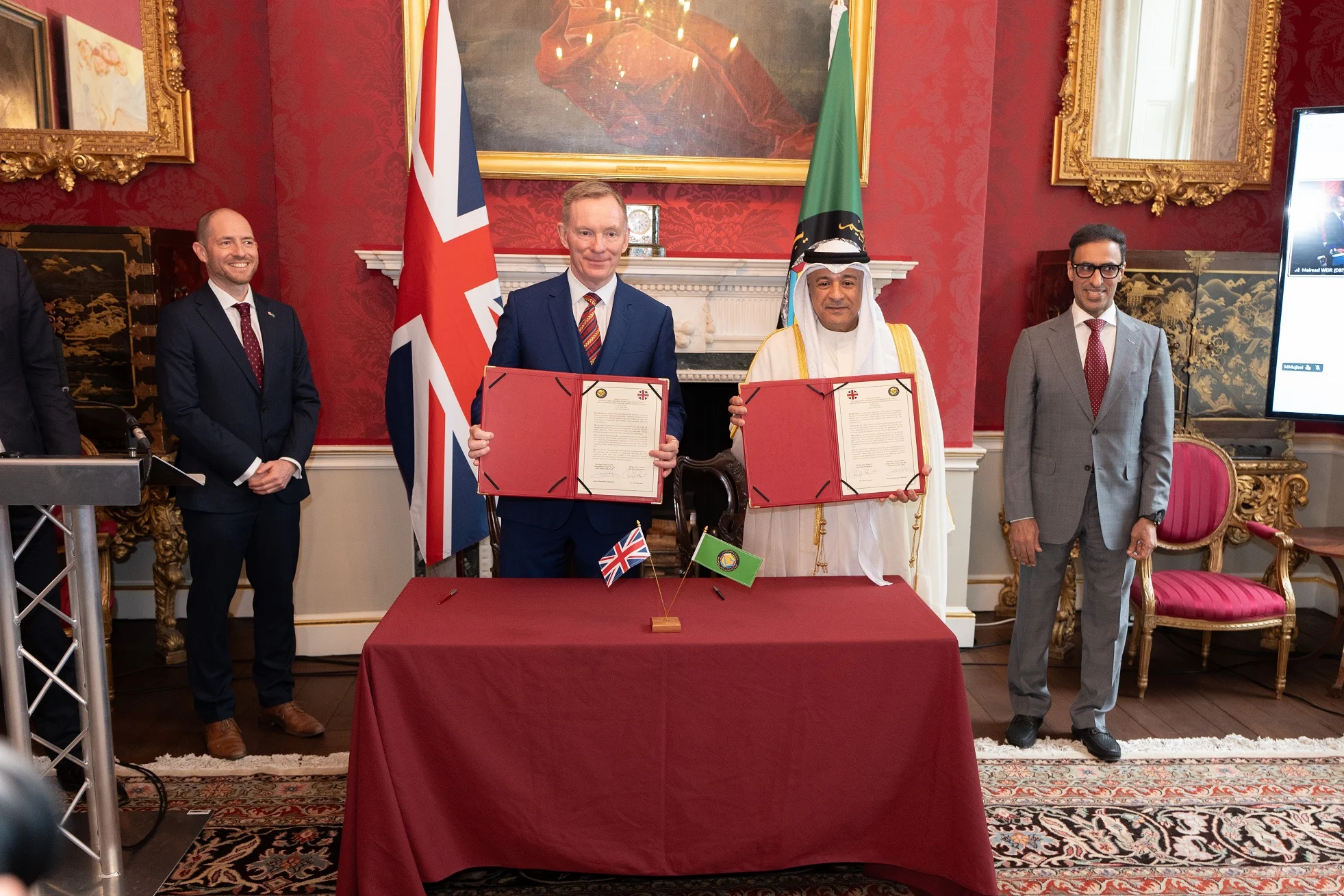 اتفاق تاريخي بين الخليج وبريطانيا.. اختتام مفاوضات التجارة الحرة يفتح آفاقاً اقتصادية لأجيال قادمة