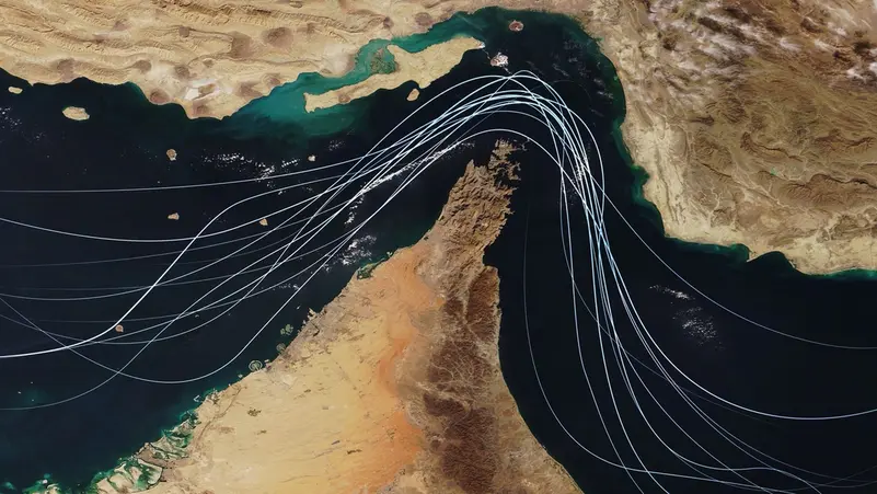 إيران تفرض آلية جديدة لعبور “هرمز” تشمل نقاط تفتيش ورسوم وتفضيلاً لسفن روسيا والصين