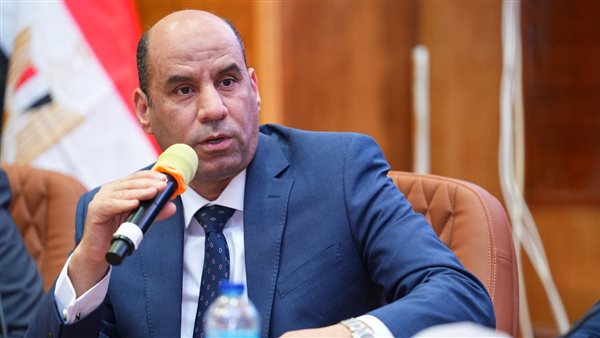وزير العمل يختتم زيارته للدقهلية بلقاء مع المستثمرين في منطقة جمصة الصناعية