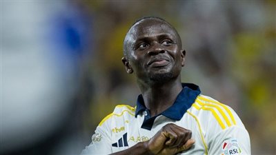 النصر ضد ضمك.. انطلاق الشوط الثاني من مباراة النصر وضمك في دوري روشن السعودي