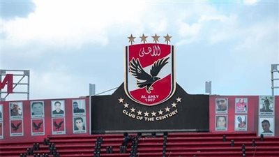 نجم الأهلي يطالب مجلس الأحمر بالتعاقد مع مدير تعاقدات بيراميدز