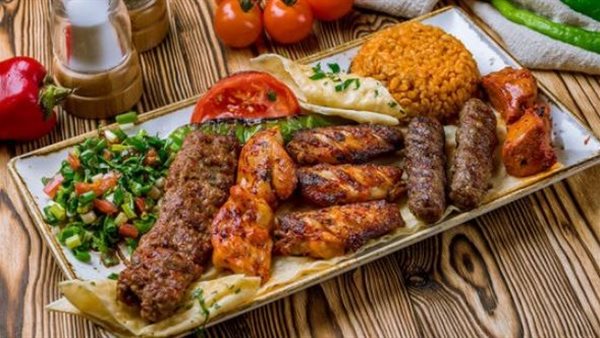 ميكس جريل لعيد العزومات: وصفة شهية تتألق بالنكهات المتنوعة