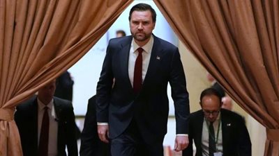 تقرير: عزلة متزايدة لنائب الرئيس الأمريكي ومخاوف من إجهاض طموحاته الرئاسية لعام 2028