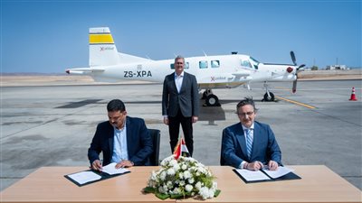 وزير البترول يشهد التوقيع بالأحرف الأولى على عقد المسح الجوي الشامل لثروات مصر التعدينية