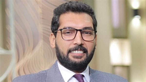 أستاذ علم النفس بجامعة حلوان يحذر من مخاطر جروبات نظام الطيبات على الصحة
