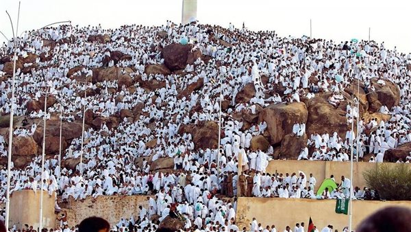 قصة جبل عرفات وأسباب تسميته