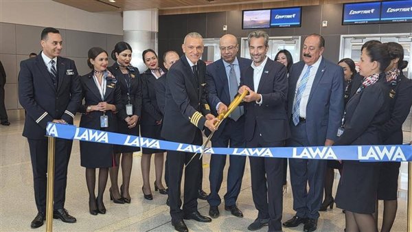 مطار لوس أنجلوس يستقبل أولى رحلات مصر للطيران بطائرتها الحديثة