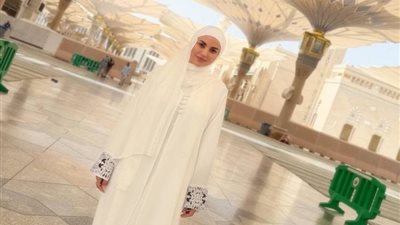 أبرزهم درة وريهام سعيد.. نجوم يؤدون فريضة الحج هذا العام