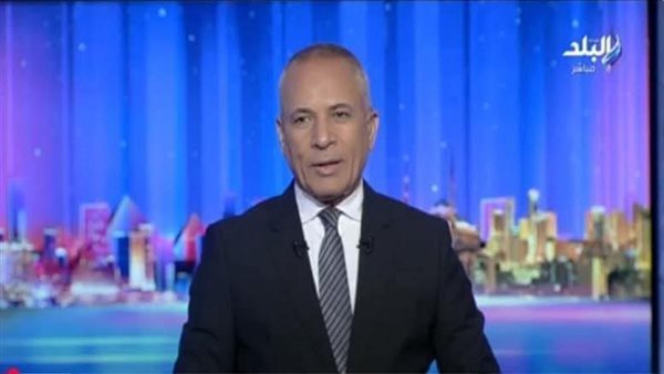 أحمد موسى: ضرورة إيجاد حل لمشكلة سحب الأموال من آلات الـ ATM