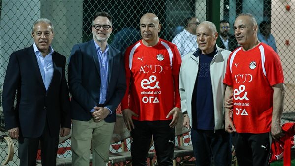 هيثم حسن في معسكر المنتخب استعدادًا لمواجهة روسيا وسفير كندا يحضر المران