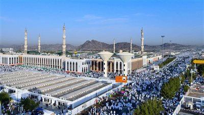 منظومة متكاملة وتجهيزات متطورة: مسجد نمرة يفتح أبوابه لاستقبال مئات الآلاف من الحجاج في يوم عرفة